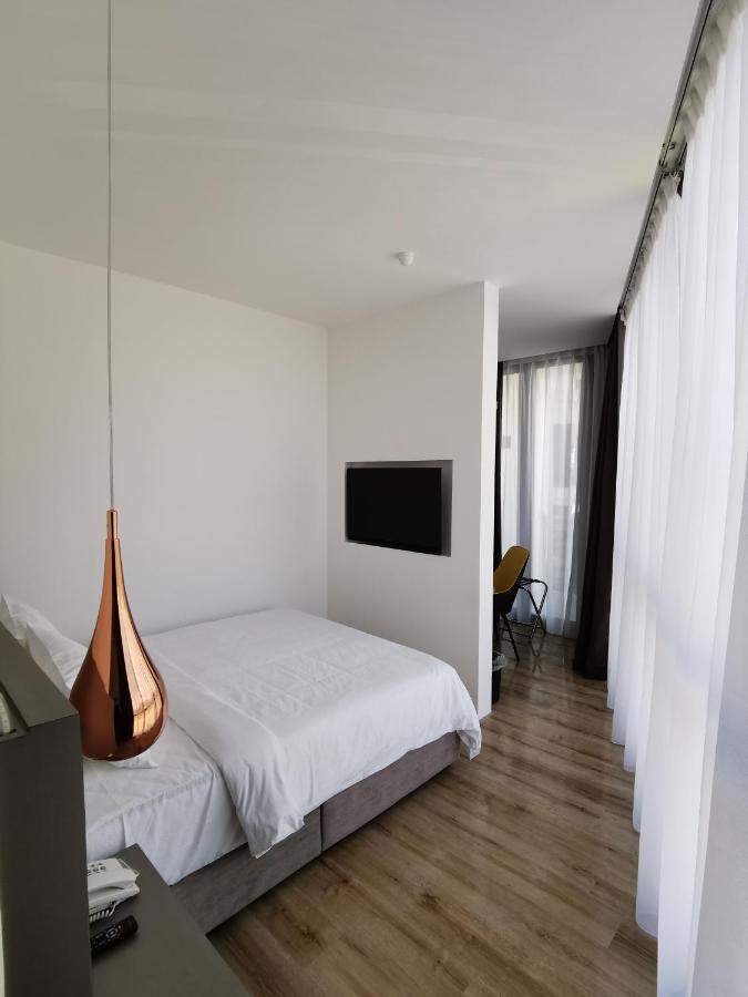 Otel Hotel シブ エクステリア 写真